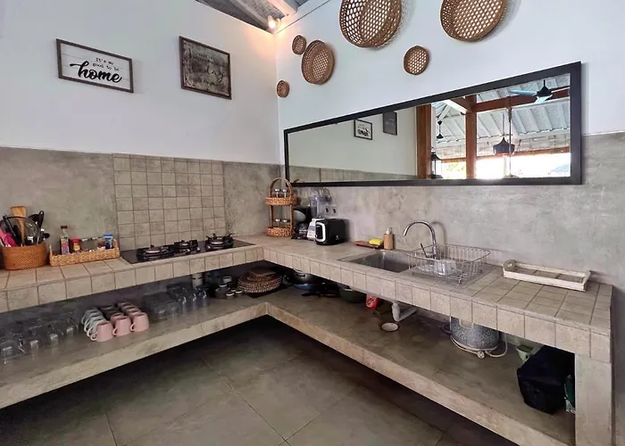 Teman Eden, 4br Prime Location * Seminyak (Bali)