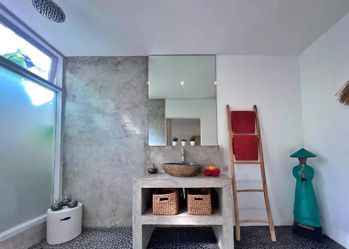 Teman Eden, 4br Prime Location Villa Seminyak (Bali)