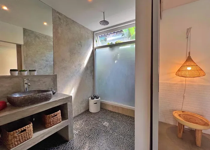 Teman Eden, 4br Prime Location *