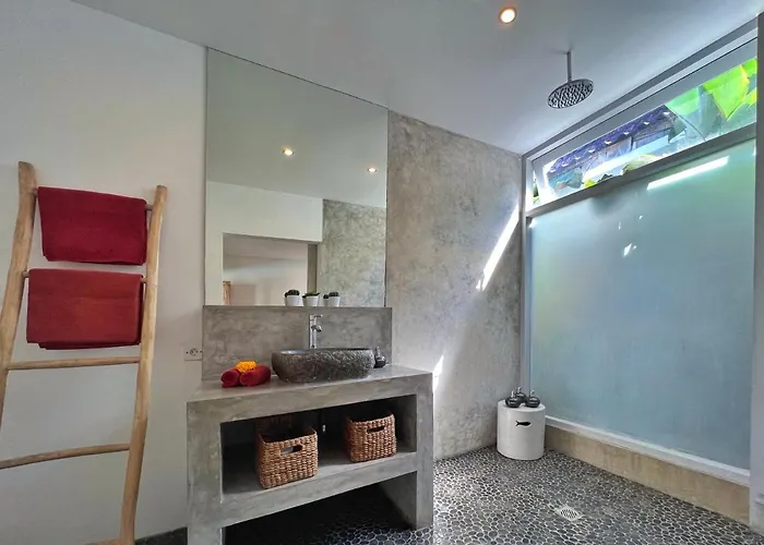 Teman Eden, 4br Prime Location Villa