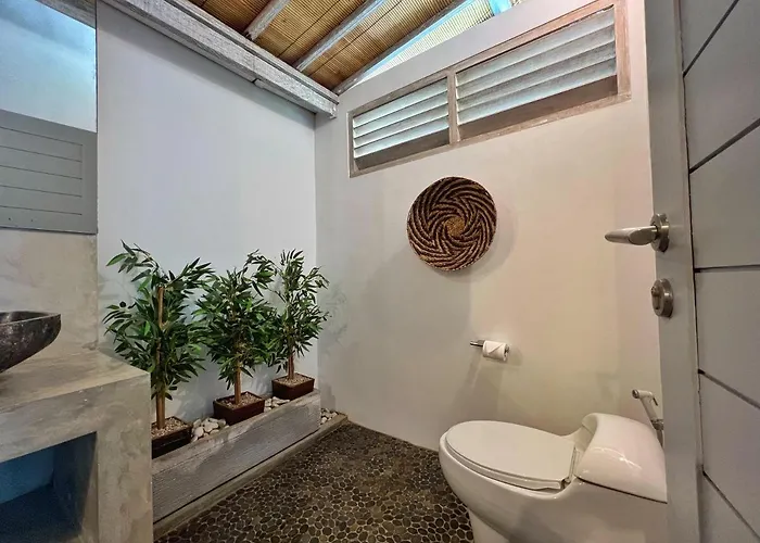 Teman Eden, 4br Prime Location *