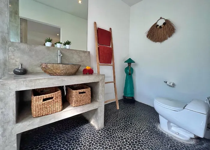 Teman Eden, 4br Prime Location * Seminyak (Bali)