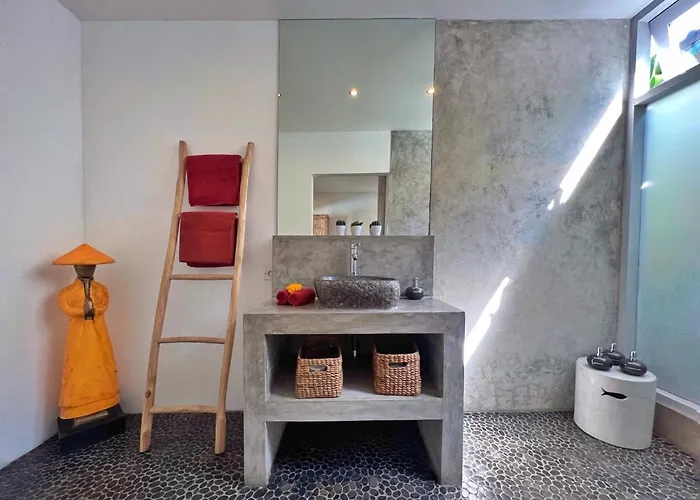 Teman Eden, 4br Prime Location Seminyak (Bali)